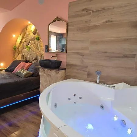 Lx187 Ecrin D'amour Jacuzzi Prive - Coeur De アパート イエール