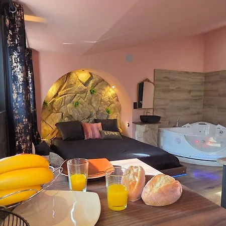 Lx187 Ecrin D'amour Jacuzzi Prive - Coeur De *